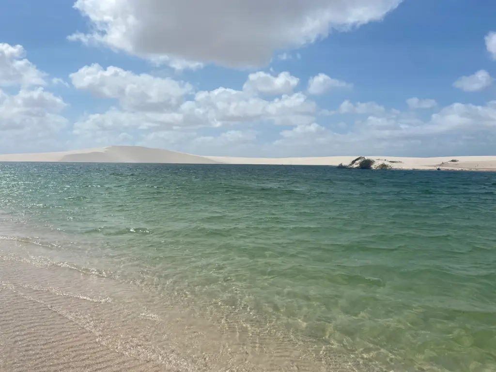 Lagoa Bonita nos Lençóis Maranhenses